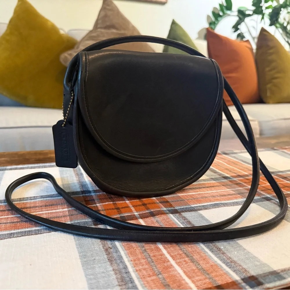 Coach Vintage Casey Black Leather Crossbody Bag USA made‎ - Picture 2 of 16